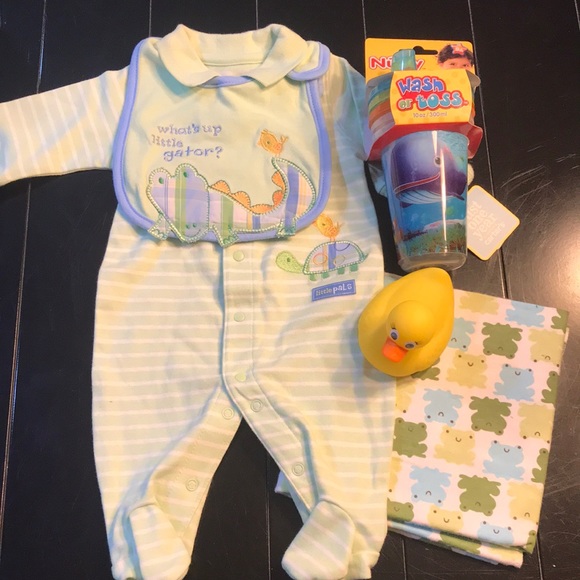 Carter's Other - NWT newborn outfit and bib and miscellaneous items.